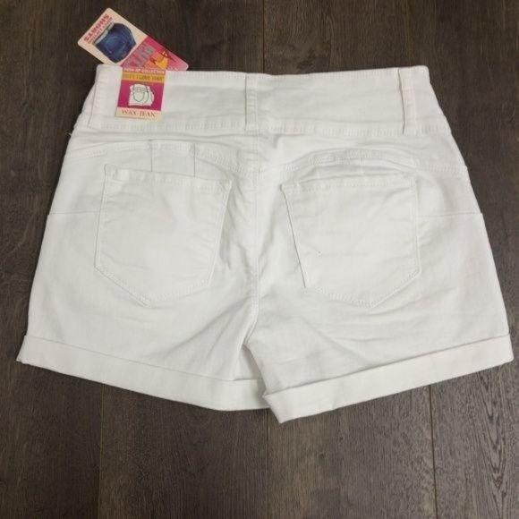 White Stretchy Butt Push-Up Shorts - Picture 2 of 3